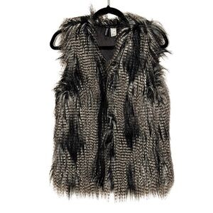 EUC H&M Divided Faux Fur Vest - Black and White Wild Style Women Sz 6